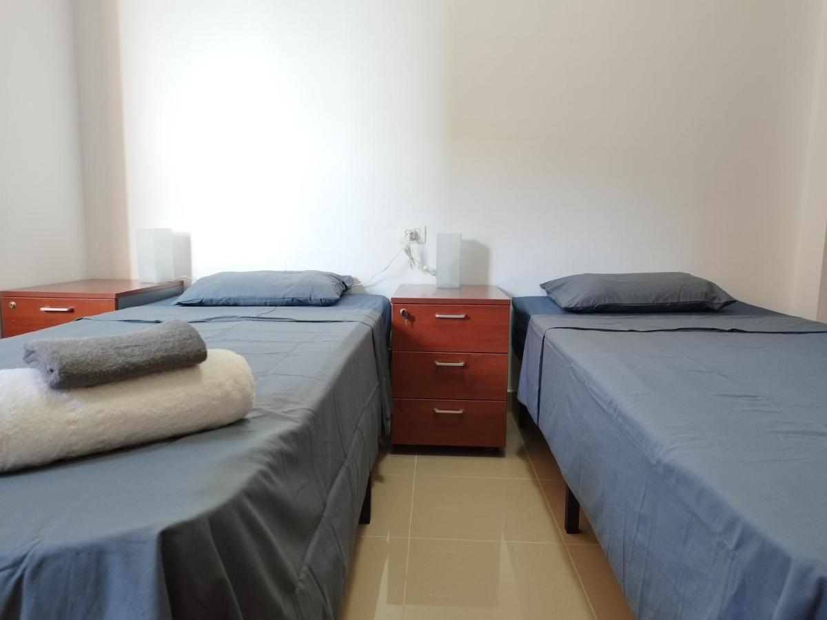Bed and breakfast Vivienda Vacacional Compartida Radazul Extérieur photo